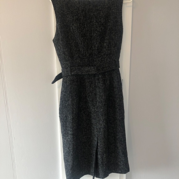 Banana Republic Sheath Dress - Picture 6 of 7